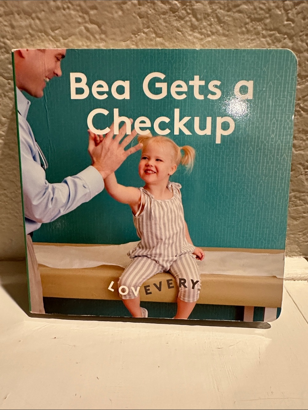 Lovevery Kids Book - Bea Gets a Checkup (Teal)